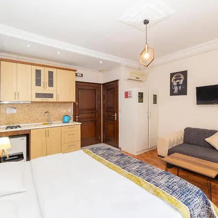 Opera House Hotel